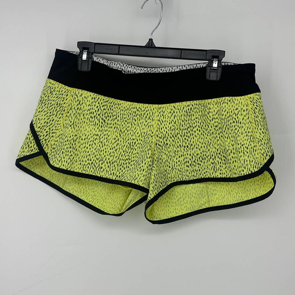 Lululemon run speed shorts women 10 Yellow Black Dottie Dash Clarity running